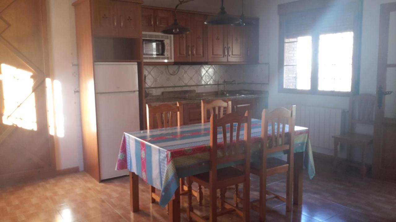 Alojamiento Rural Casa Inocente La Toba  Exterior foto