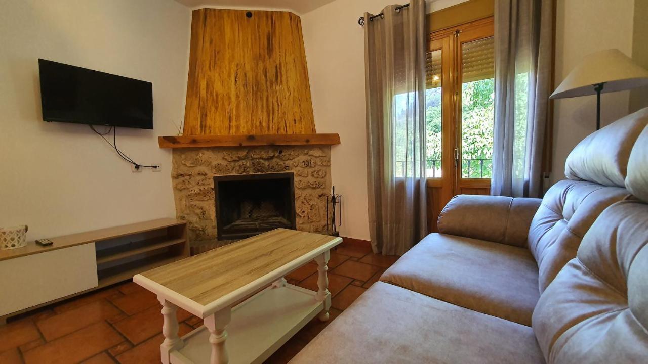 Alojamiento Rural Casa Inocente La Toba  Exterior foto