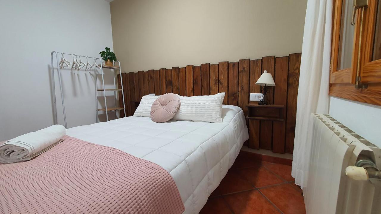 Alojamiento Rural Casa Inocente La Toba  Exterior foto